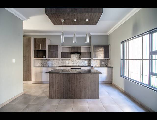 3 BEDROOM CLUSTER FOR SALE IN TERENURE